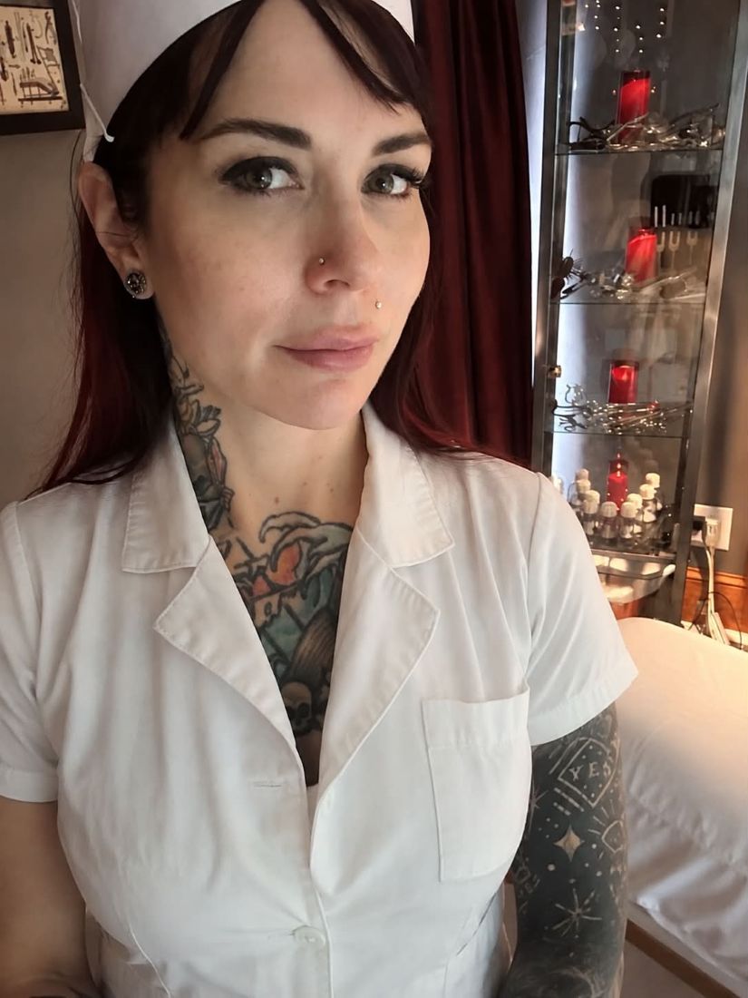 Miss Victoria Cayne